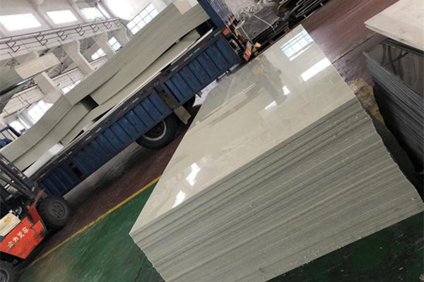 PPH板是采用環(huán)保工程塑料生產